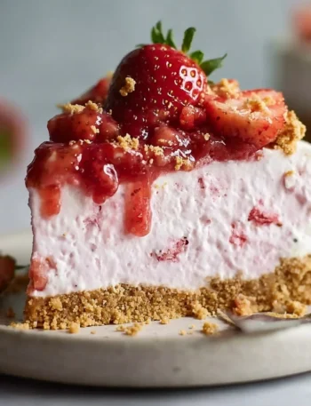 Vegan No Bake Strawberry Cheesecake Recipe Easy Vegan Strawberry Crunch Cheesecake No Bake Vegan Cheesecake With Strawberr...